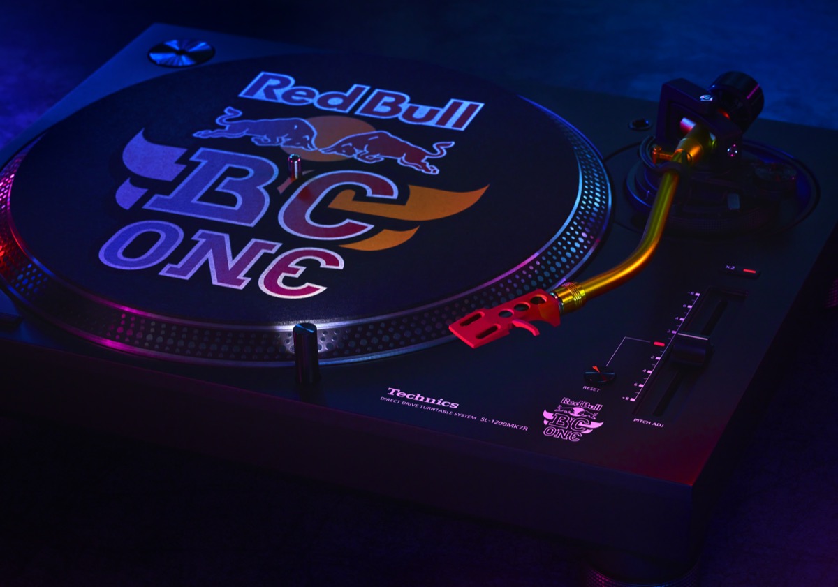 Red Bull BC ONE Technics SL-1200MK7R Direct Drive Turntable